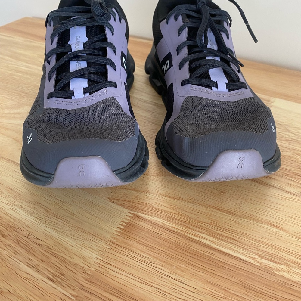 OnCloud Runner Athletic Shoes Lilac/Black/Purple - Picture 6 of 12